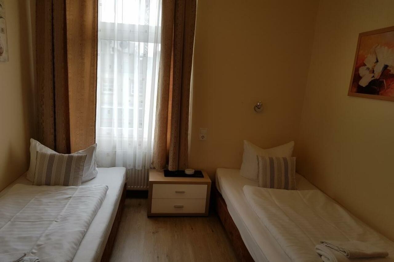 Hotel Garni Djaran Offenbach am Main Ngoại thất bức ảnh