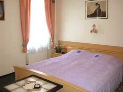 Hotel Garni Djaran Offenbach am Main Phòng bức ảnh